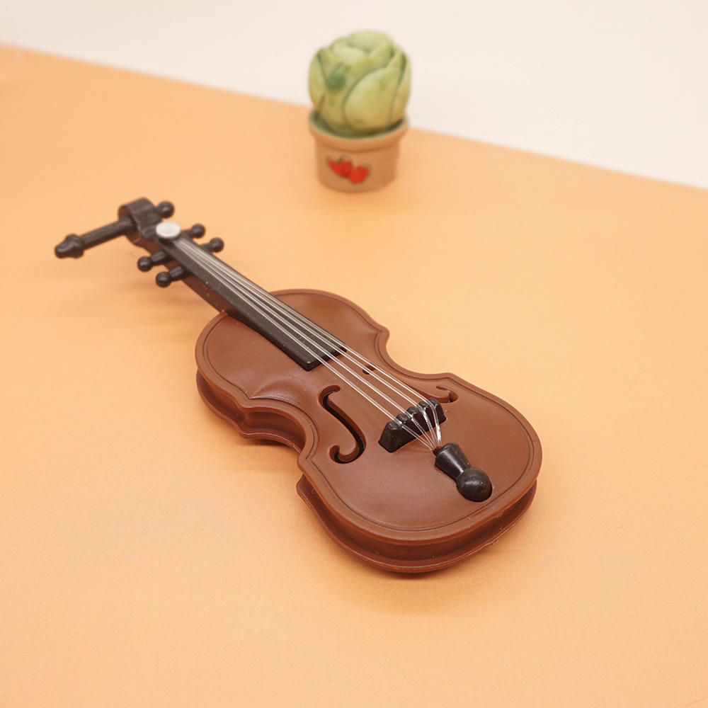 🎻 Mini Wooden Violin with Bow – Cute Decorative Piece 🎻
